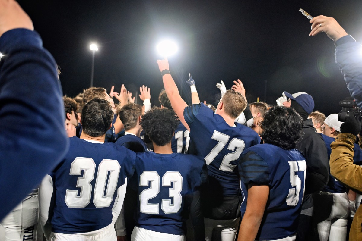 a Wilsonville Mountain View 5A Oregon football final November 24 2023 Leon Neuschwander 98